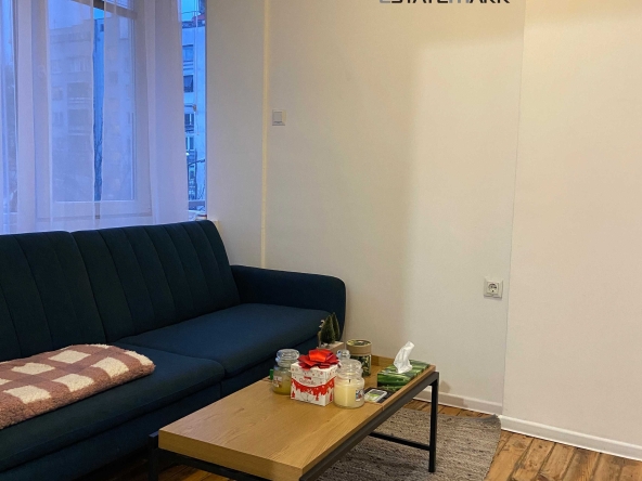 Дава се под наем Двустаен апартамент в София, Оборище - 50 кв.м за 612 € - Снимка #1