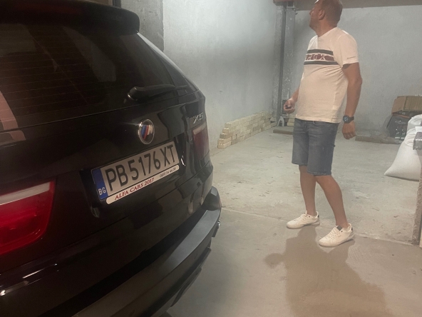 Дава се под наем Гараж / Паркомясто в Девин - 18 кв.м за 91.8 € - Снимка #1