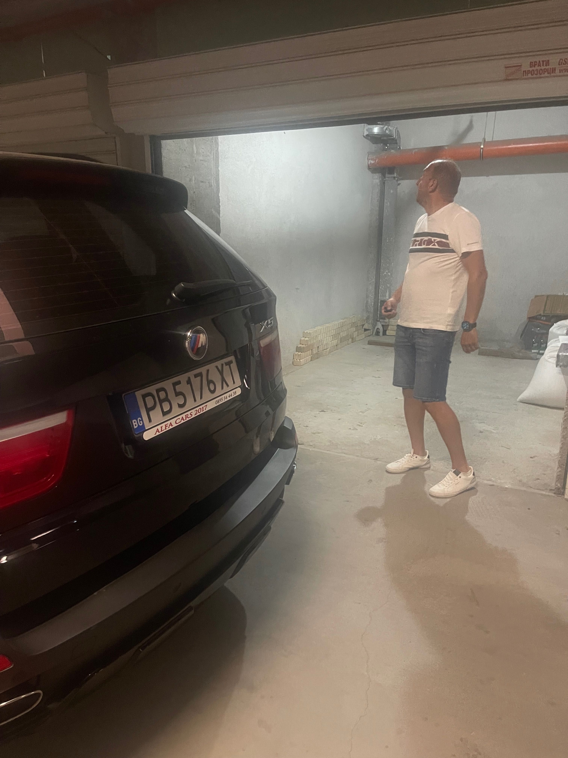 Дава се под наем Гараж / Паркомясто в Девин - 18 кв.м за 91.8 € - Снимка #1