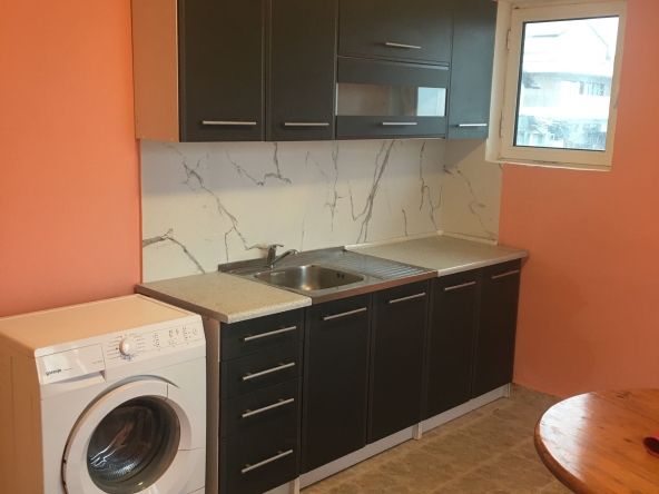 Дава се под наем Двустаен апартамент в Варна, Базар Левски - 70 кв.м за 357 € - Снимка #1