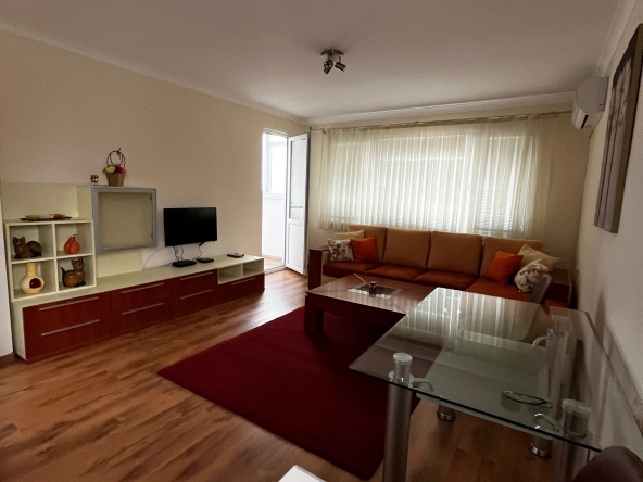 Дава се под наем Двустаен апартамент в Карлово - 60 кв.м за 357 € - Снимка #1