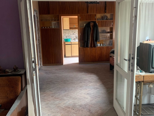 Четиристаен апартамент в Карлово - 110 кв.м за 1066 €/кв.м - Снимка #1