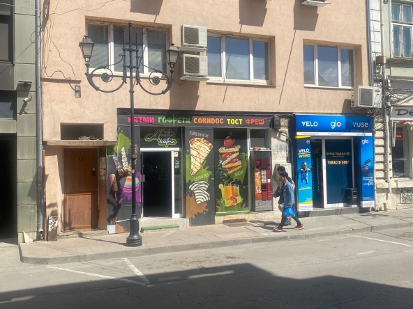 Заведение в Русе, Център - 42 кв.м за 267 €/кв.м - Снимка #1