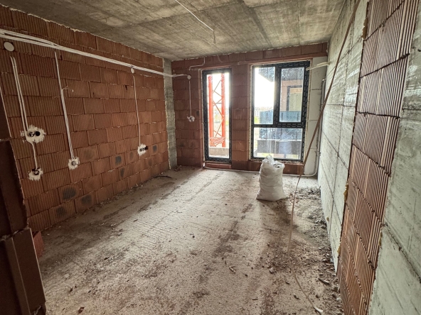 Едностаен апартамент в Пазарджик, Идеален център - 36 кв.м за 1584 €/кв.м - Снимка #1