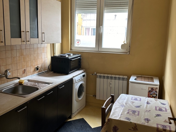 Дава се под наем Едностаен апартамент в София, Яворов - 42 кв.м за 331.5 € - Снимка #1