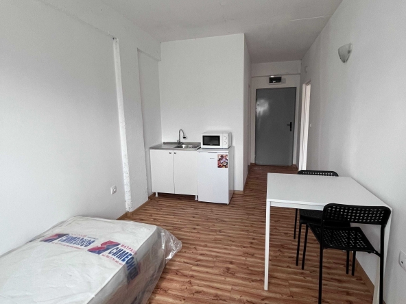 Дава се под наем Двустаен апартамент в София, Център - 40 кв.м за 400 € - Снимка #1