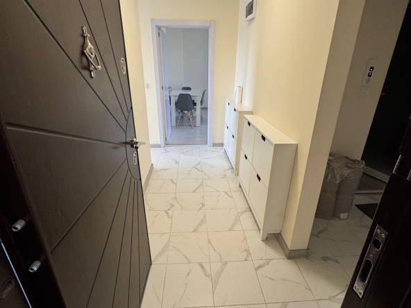 Дава се под наем Тристаен апартамент в Свиленград - 81 кв.м за 112200 € - Снимка #1