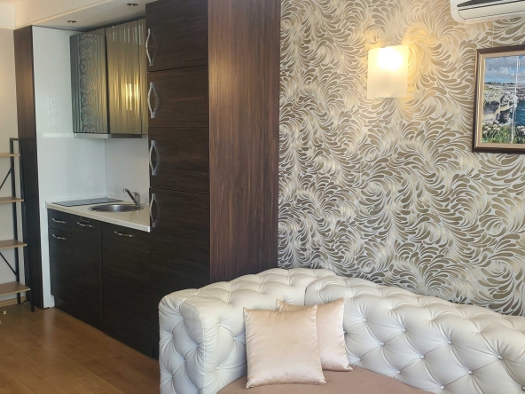 Дава се под наем Едностаен апартамент в Несебър - 40 кв.м за 40 € - Снимка #1