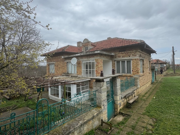 Къща в Варна, Чайка - 100 кв.м за 330 €/кв.м - Снимка #1