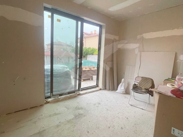 Къща в с. Крумово, Област Пловдив - 264 кв.м за 1440 €/кв.м - Снимка #1