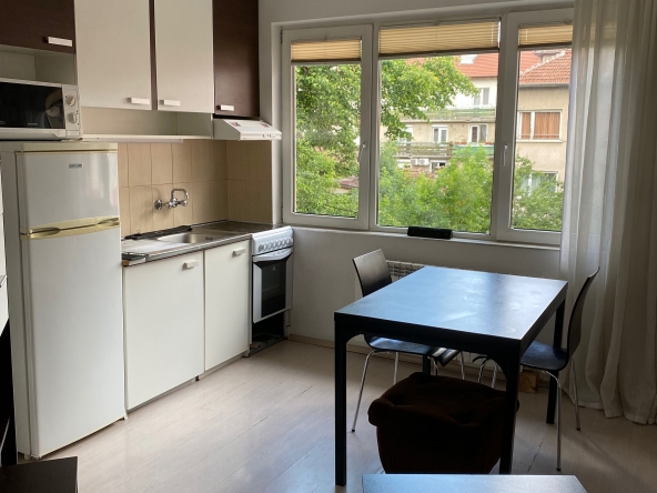 Дава се под наем Двустаен апартамент в София, Център - 55 кв.м за 450 € - Снимка #1