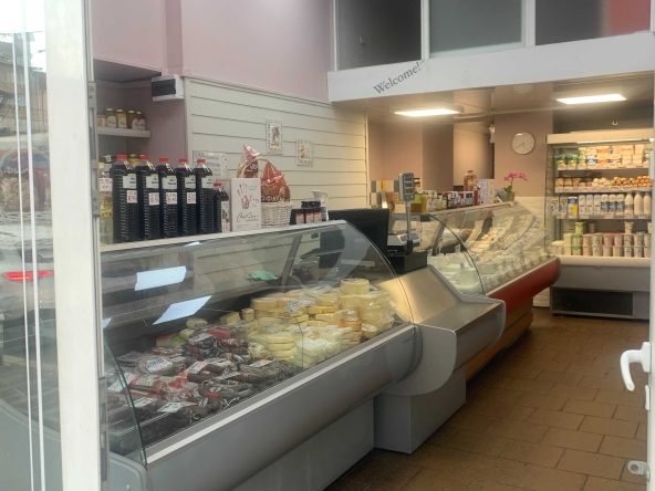 Дава се под наем Магазин в София, Център - 100 кв.м за 1250 € - Снимка #1