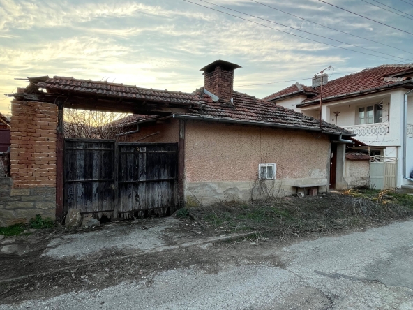 Къща в с. Гостиня, Област Ловеч - 95 кв.м за 237 €/кв.м - Снимка #1