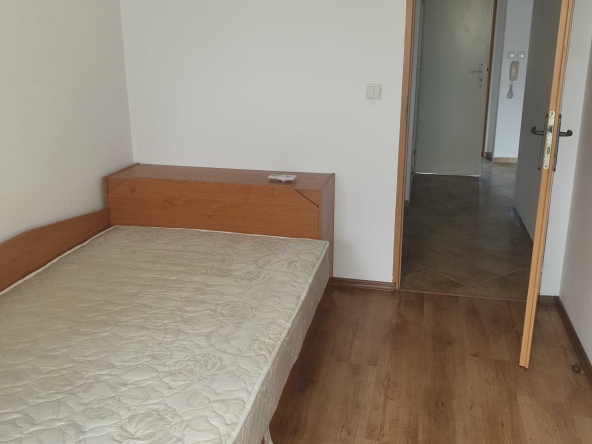 Дава се под наем Тристаен апартамент в София, Център - 87 кв.м за 600 € - Снимка #1