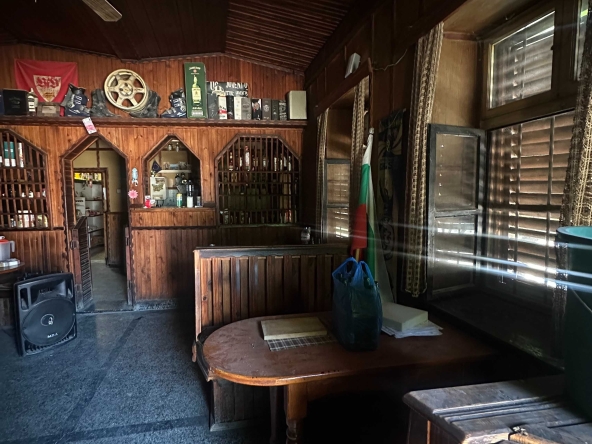 Дава се под наем Заведение в с. Скутаре, Област Пловдив - 27 кв.м за 168.3 € - Снимка #1