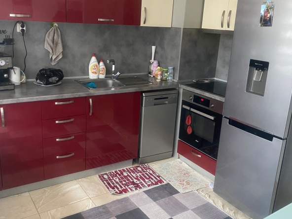 Четиристаен апартамент в с. Айрово, Област Кърджали - 100 кв.м за 1050 €/кв.м - Снимка #1