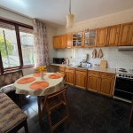 Дава се под наем Четиристаен апартамент в Поморие - 76 кв.м за 61.2 € - Снимка #1