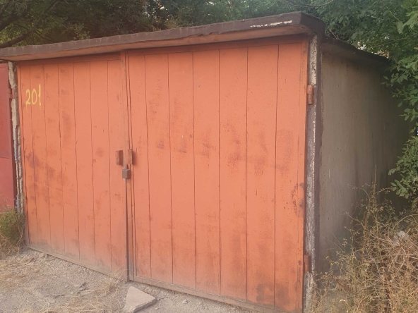 Гараж / Паркомясто в София, Овча купел 1 - 18 кв.м за 14 €/кв.м - Снимка #1