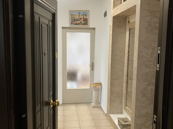 Тристаен апартамент в Габрово, Трендафил 1 - 76 кв.м за 873 €/кв.м - Снимка #1