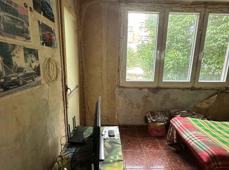 Двустаен апартамент в София, Иван Вазов - 66 кв.м за 1211 €/кв.м - Снимка #1