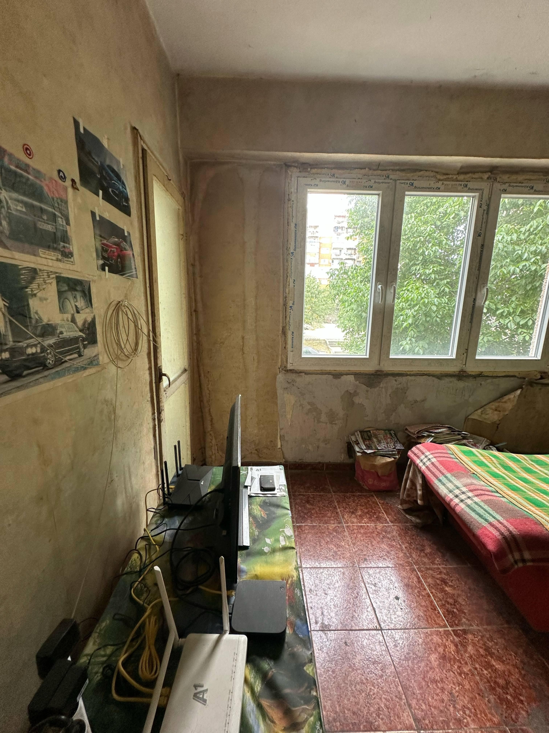 Двустаен апартамент в София, Иван Вазов - 66 кв.м за 1211 €/кв.м - Снимка #1