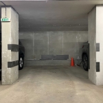 Дава се под наем Гараж / Паркомясто в София, Център - 12 кв.м за 153 € - Снимка #1