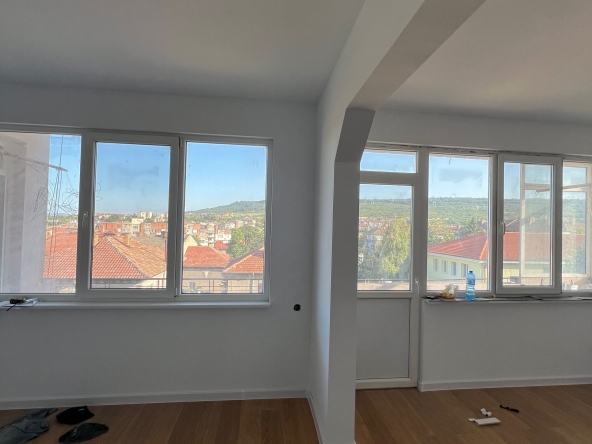 Многостаен апартамент в Горна Оряховица - 125 кв.м за 960 €/кв.м - Снимка #1