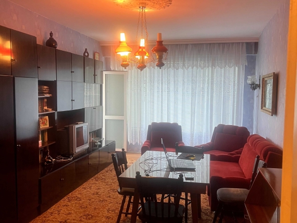 Тристаен апартамент в Добрич, Център - 93 кв.м за 987 €/кв.м - Снимка #1