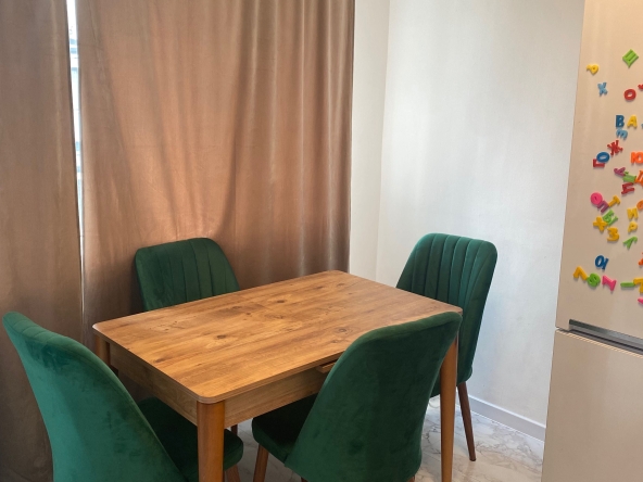 Дава се под наем Тристаен апартамент в Варна, ВИНС - 75 кв.м за 561 € - Снимка #1