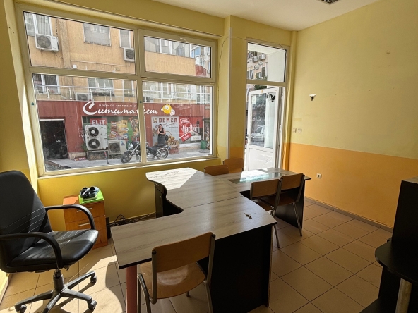 Дава се под наем Офис в Варна, Трошево - 62 кв.м за 331.5 € - Снимка #1