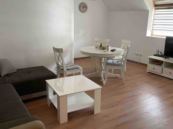 Дава се под наем Двустаен апартамент в София, Зона Б-19 - 65 кв.м за 612 € - Снимка #1