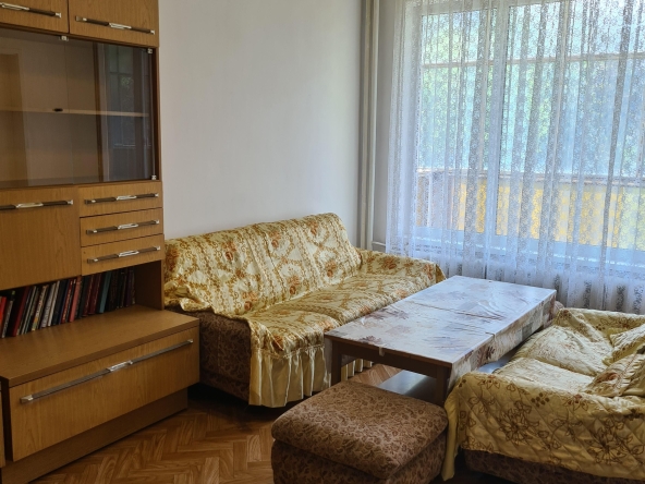 Дава се под наем Двустаен апартамент в Пловдив, Кършияка - 60 кв.м за 306 € - Снимка #1