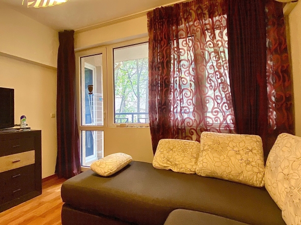 Двустаен апартамент в Варна, Общината - 61 кв.м за 1558 €/кв.м - Снимка #1