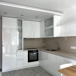 Дава се под наем Тристаен апартамент в Варна, Бриз - 90 кв.м за 900 € - Снимка #1