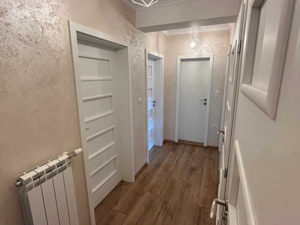 Четиристаен апартамент в Велико Търново, Колю Фичето - 91 кв.м за 1891 €/кв.м - Снимка #1