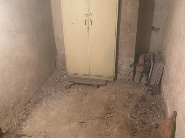 Дава се под наем Склад в София, Център - 5 кв.м за 35.7 € - Снимка #1