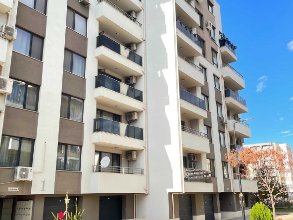 Тристаен апартамент в Пловдив, Кючук Париж - 85 кв.м за 2706 €/кв.м - Снимка #1