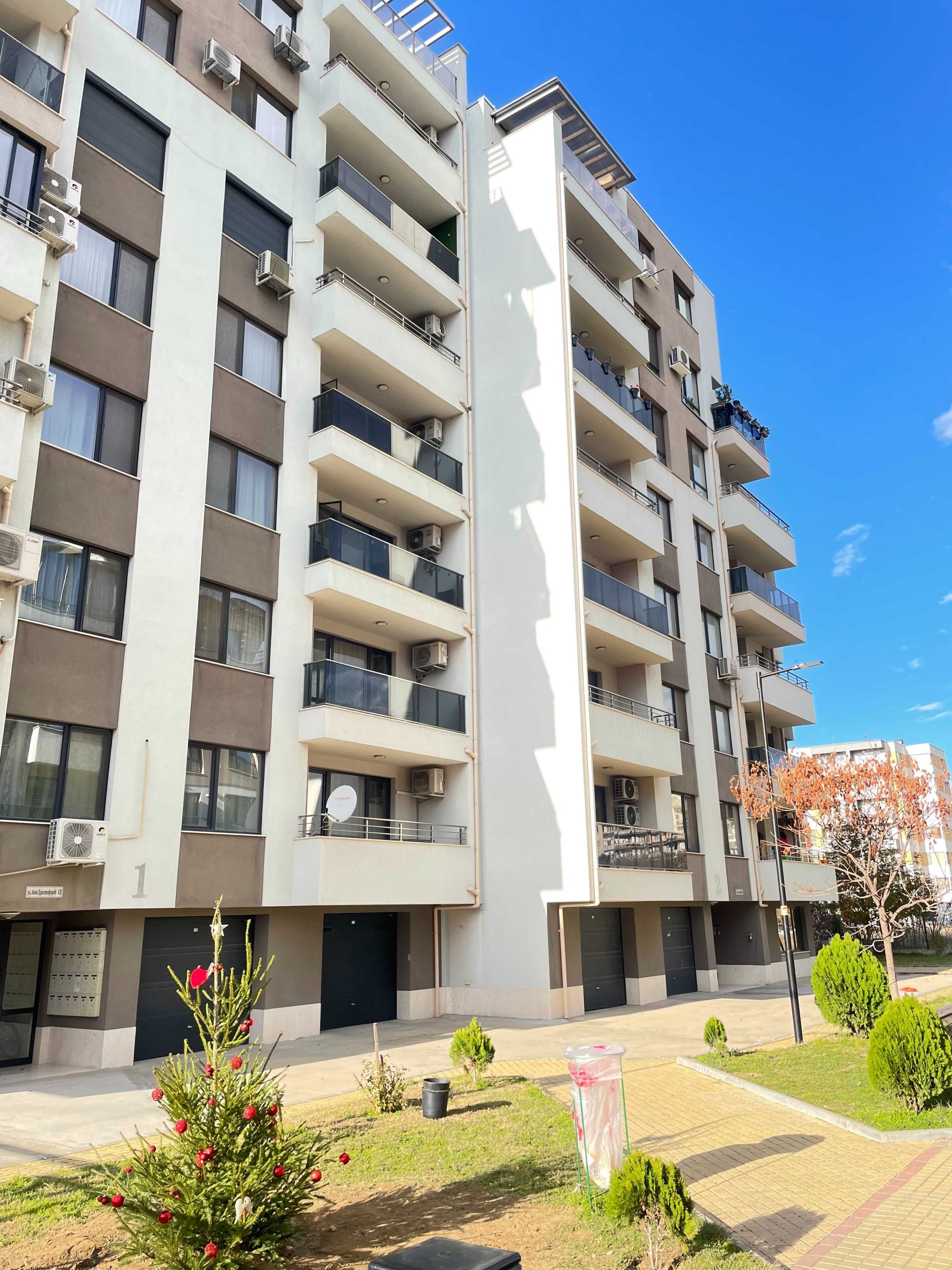 Тристаен апартамент в Пловдив, Кючук Париж - 85 кв.м за 2706 €/кв.м - Снимка #1