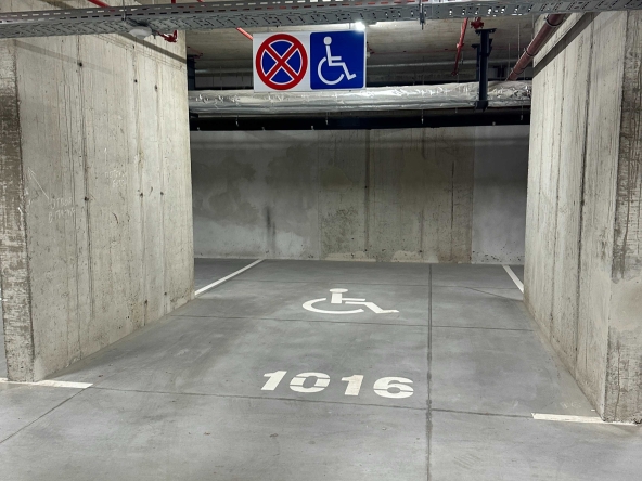 Дава се под наем Гараж / Паркомясто в София, Света Троица - 30 кв.м за 110 € - Снимка #1