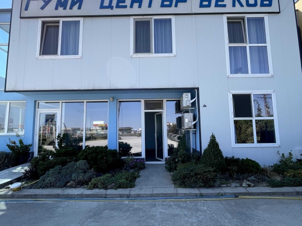 Дава се под наем Офис в Пловдив, Коматевски възел - 45 кв.м за 612 € - Снимка #1