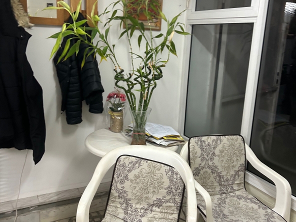 Дава се под наем Офис в Хасково, Дружба 1 - 20 кв.м за 199.41 € - Снимка #1