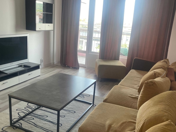 Дава се под наем Двустаен апартамент в Димитровград - 65 кв.м за 229.5 € - Снимка #1