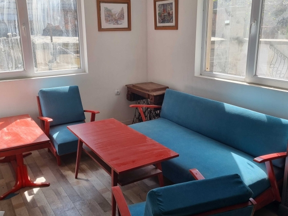 Дава се под наем Едностаен апартамент в Асеновград - 44 кв.м за 219.3 € - Снимка #1