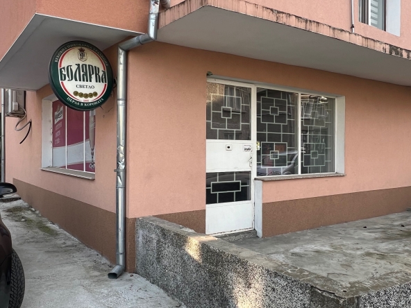 Дава се под наем Магазин в Разград, Житница - 72 кв.м за 248.88 € - Снимка #1