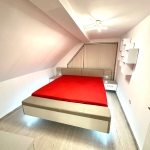 Дава се под наем Тристаен апартамент в Варна, Колхозен пазар - 80 кв.м за 510 € - Снимка #1