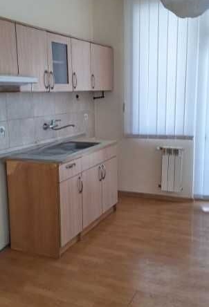Дава се под наем Тристаен апартамент в София, Център - 106 кв.м за 809 € - Снимка #1
