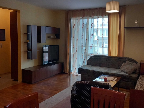 Дава се под наем Двустаен апартамент в Кърджали, Център - 72 кв.м за 229.5 € - Снимка #1