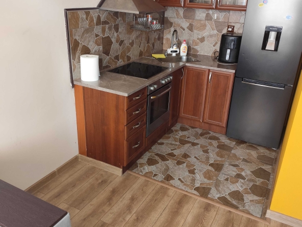 Дава се под наем Двустаен апартамент в Пловдив, Индустриална зона - Тракия - 40 кв.м за 306 € - Снимка #1