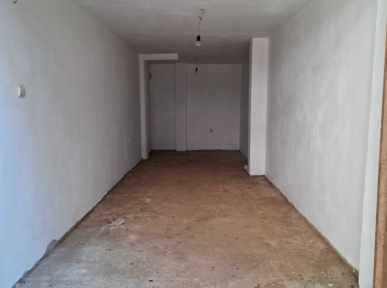 Дава се под наем Гараж / Паркомясто в Пловдив, Кючук Париж - 19 кв.м за 61.2 € - Снимка #1