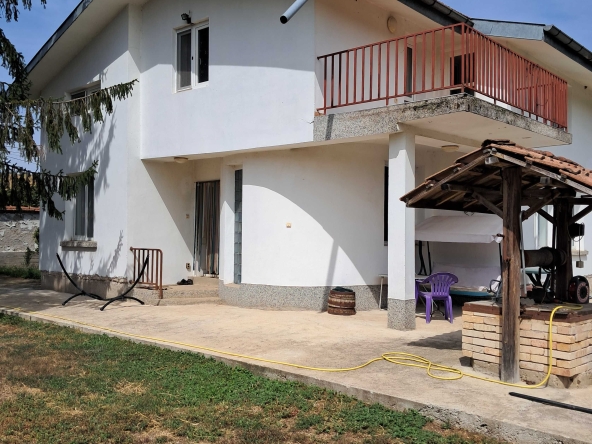 Къща в Плевен, Идеален център - 85 кв.м за 1565 €/кв.м - Снимка #1